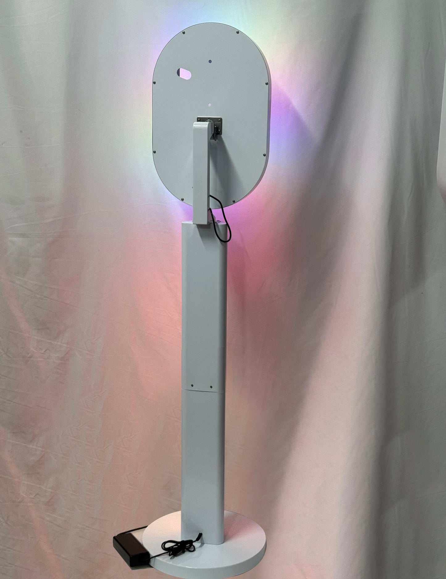 Oval IPad Selfie Pod Photobooth