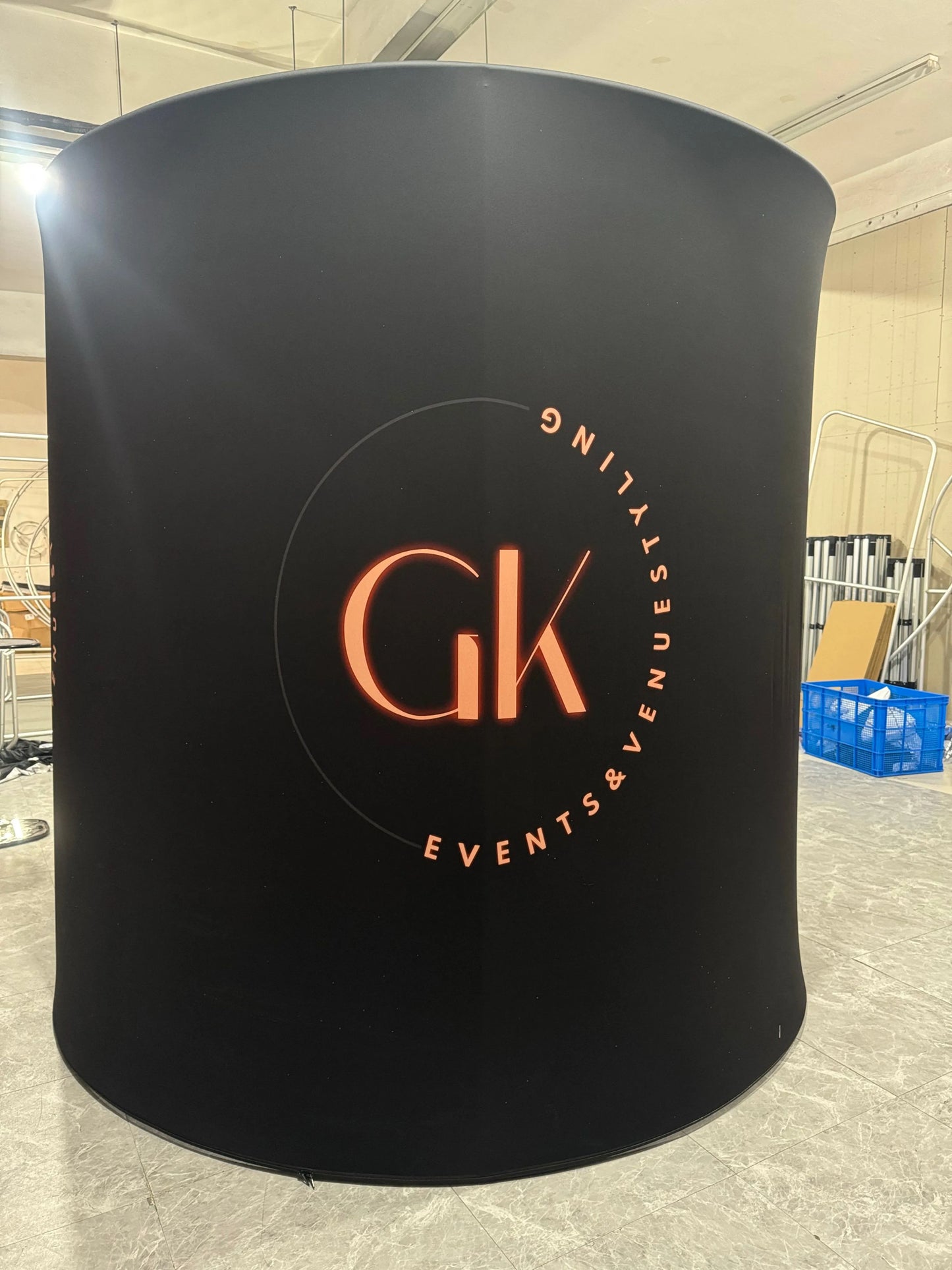 Curved Led Photobooth Enclosure Backdrop