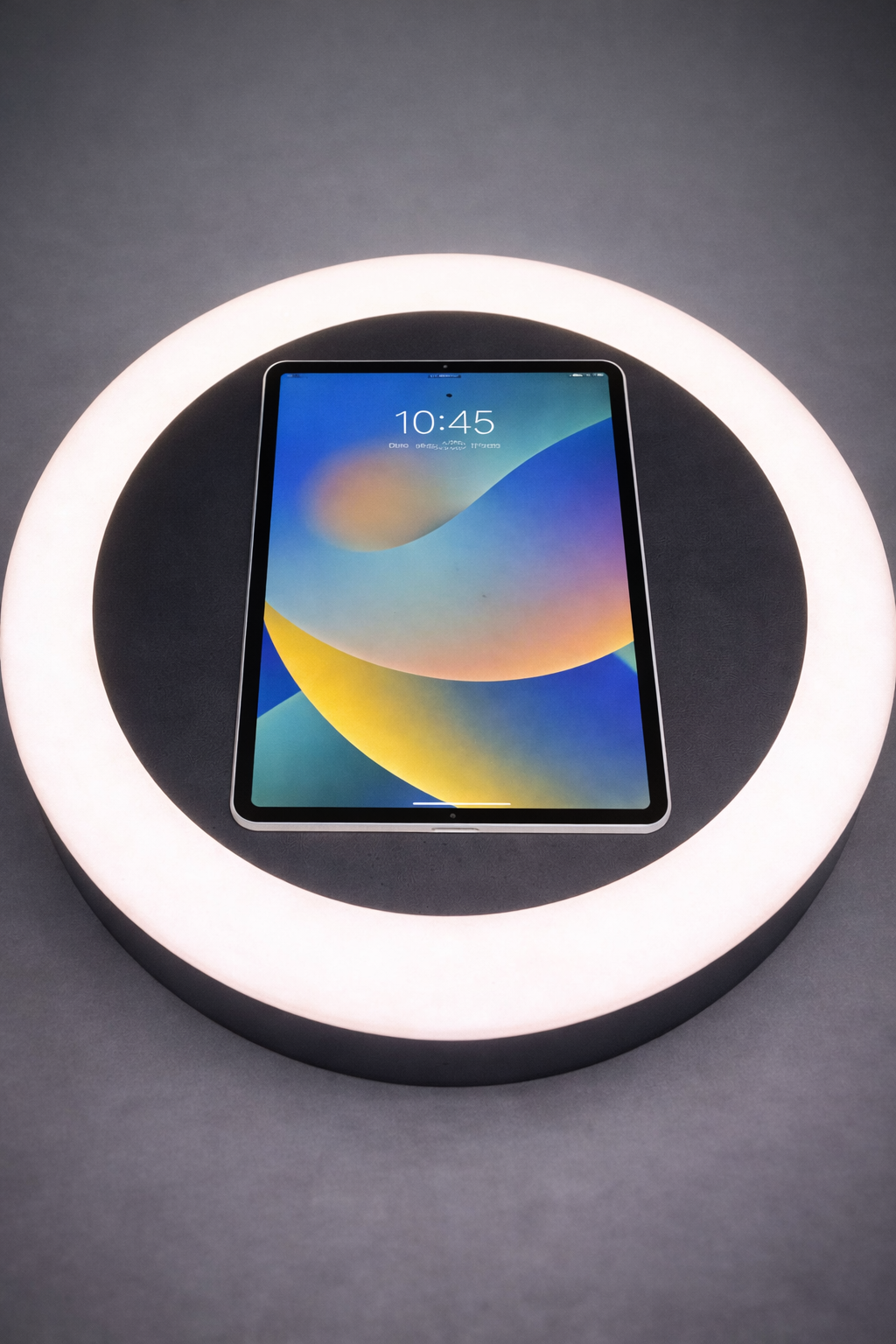 Roamer IPad Photobooth LED Ring Light with an ipad