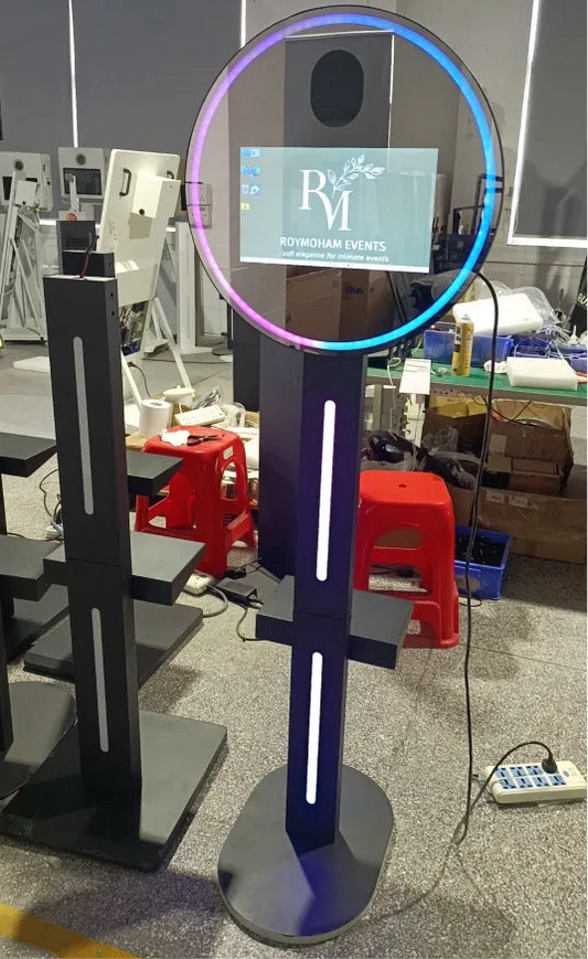 Round Glass Windows DSLR Selfie Pod Photobooth