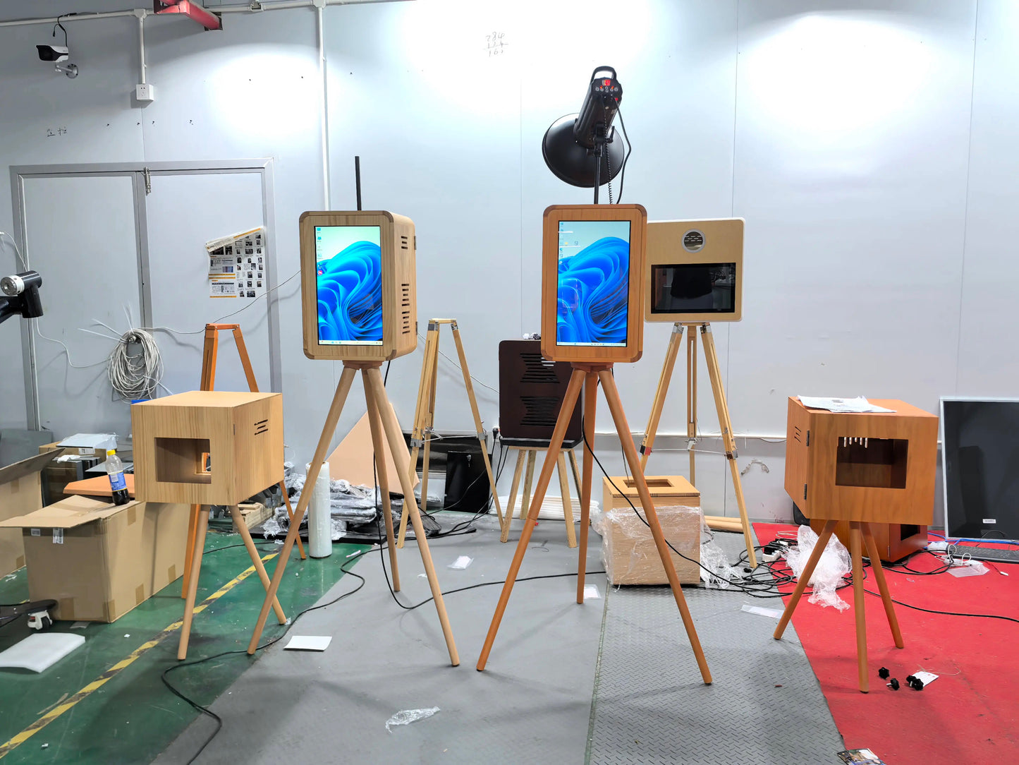 Wooden DSLR & iPad Selfie Pod Windows Photobooth