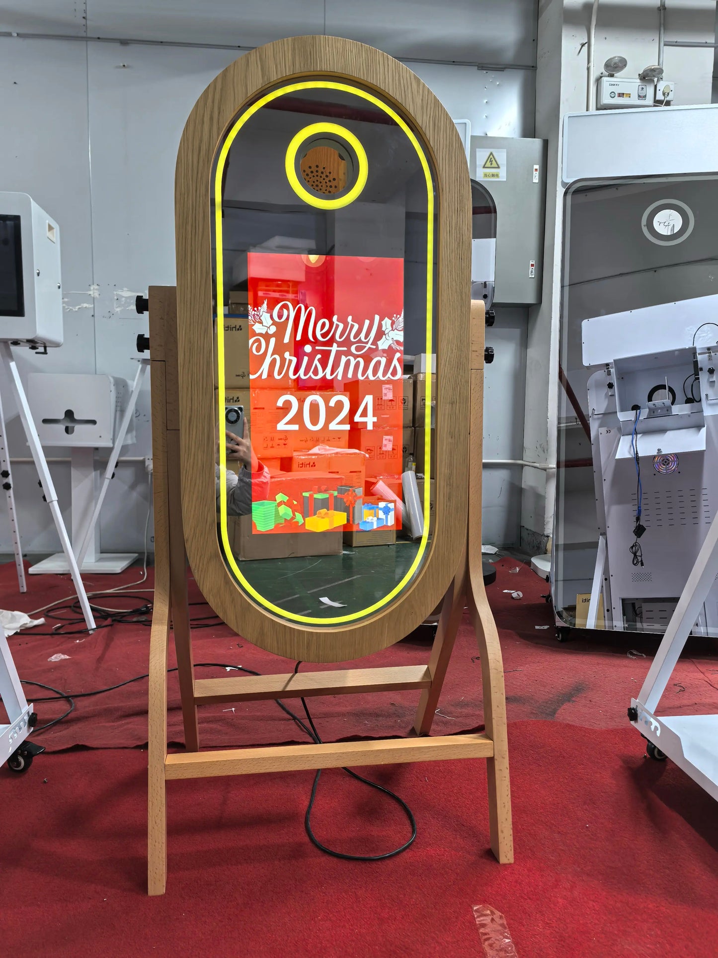 Wooden Magic Mirror DSLR Photobooth