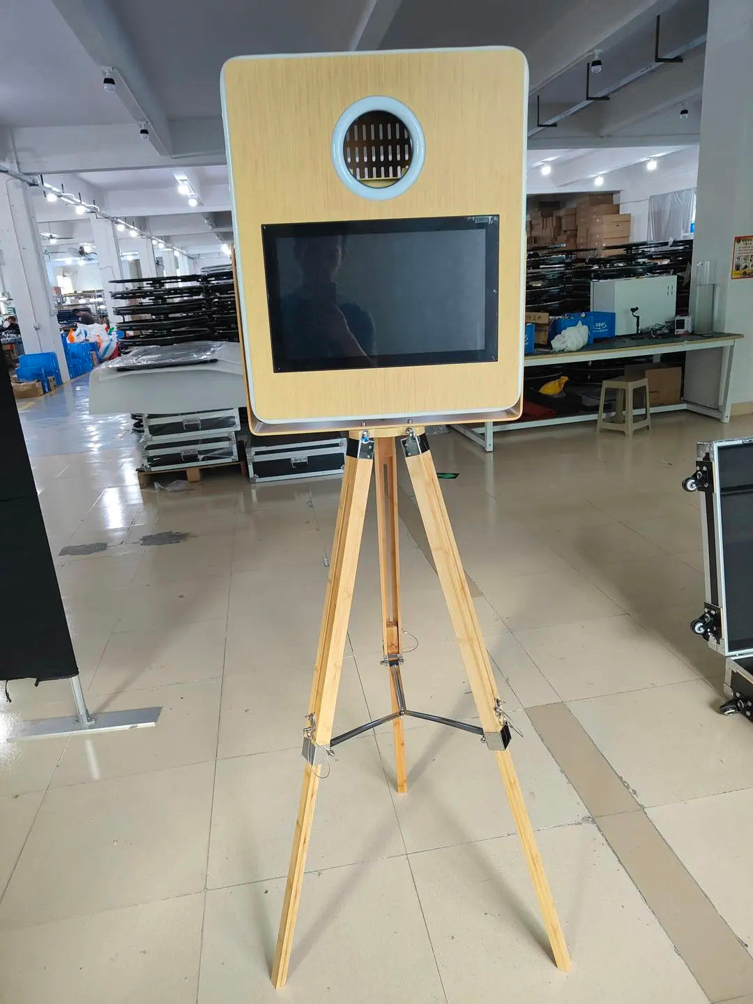 Wooden DSLR Selfie Pod Photobooth With Stand Metal