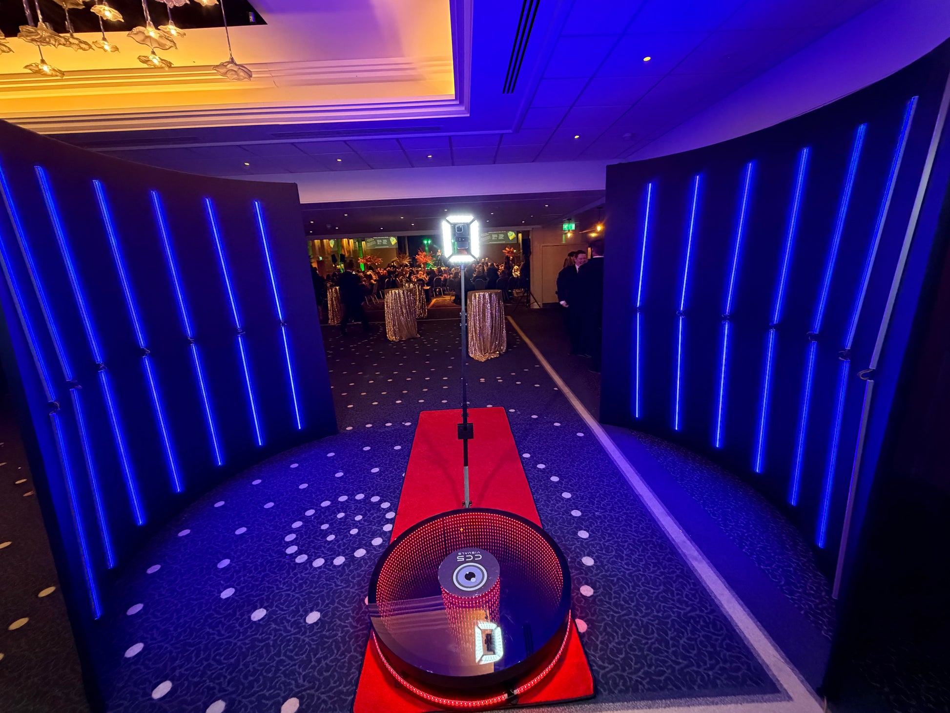 Double LED Photobooth Enclosure Backdrop