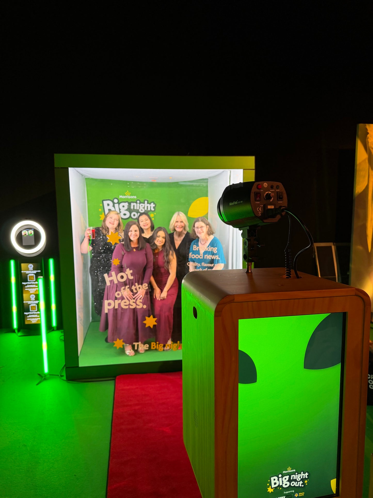 Vogue Magazine Photobooth Standard Enclosure