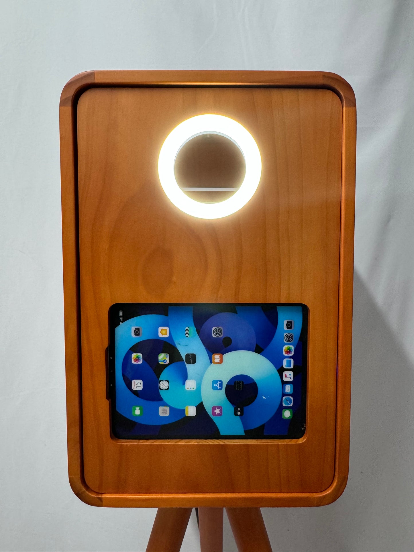 Vintage iPad DSLR Selfie Pod Photobooth