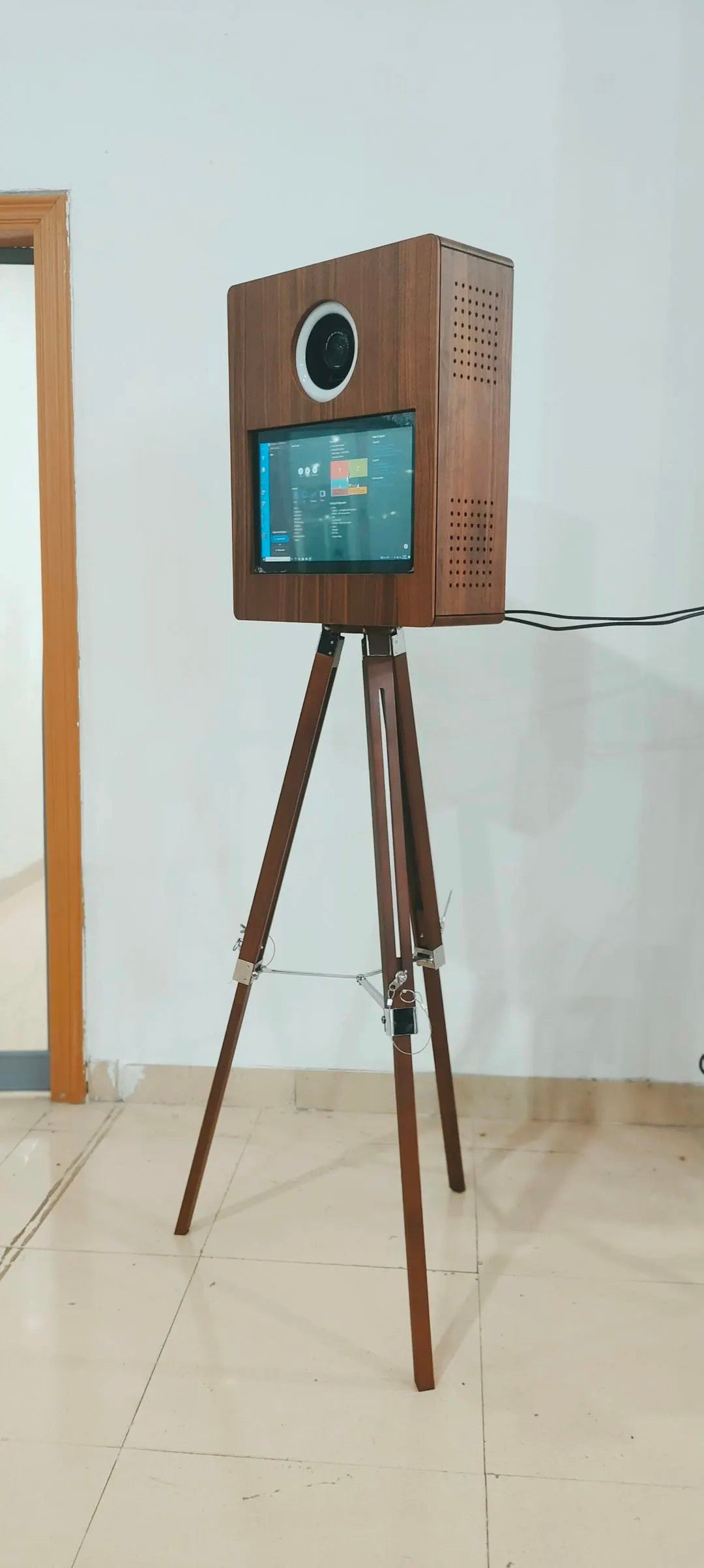 Wooden Oak DSLR Selfie Pod Photobooth With Stand