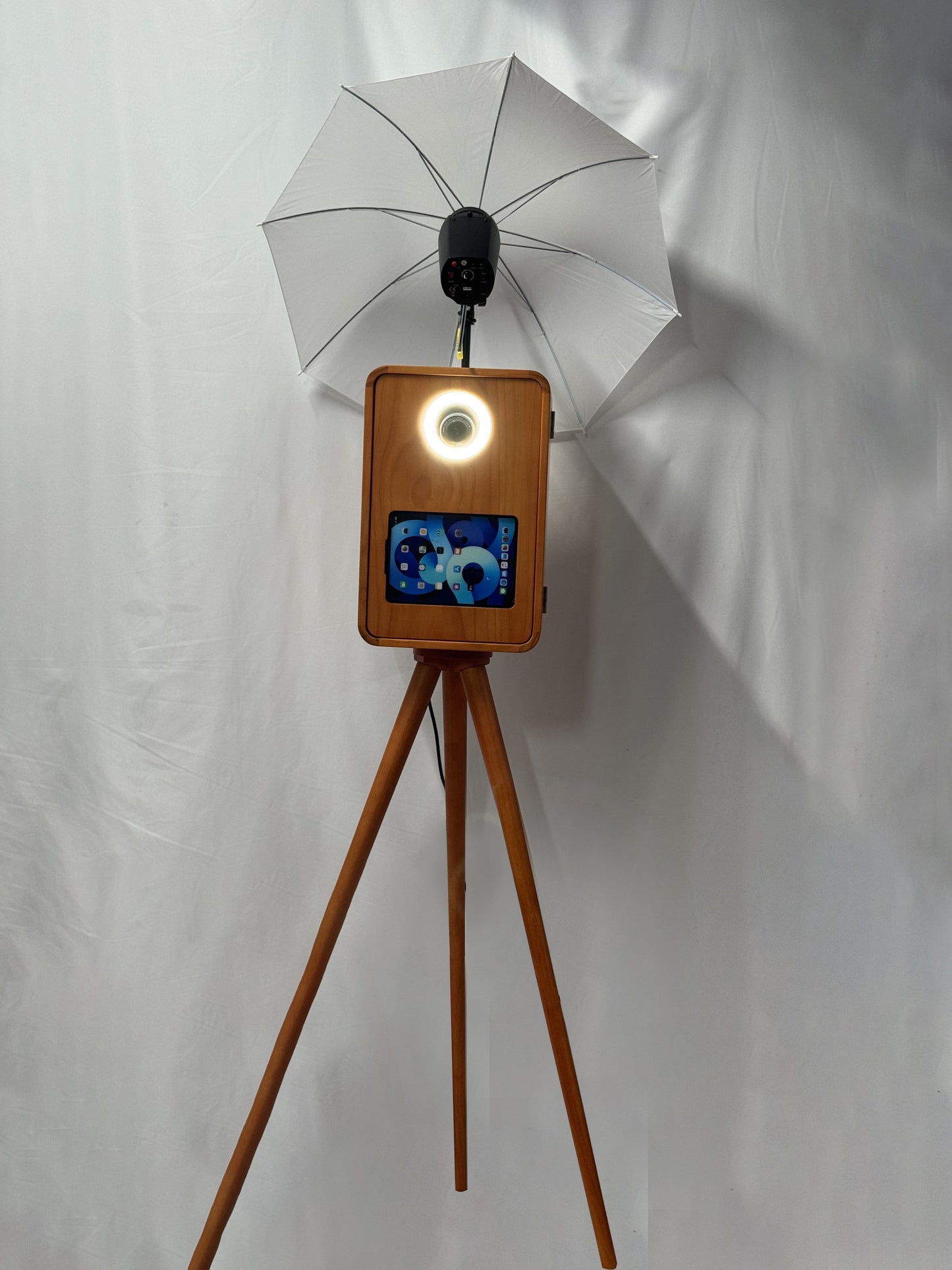 Vintage iPad DSLR Selfie Pod Photobooth