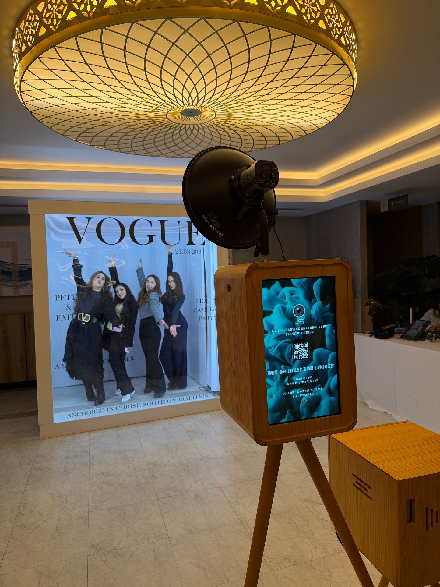 Vogue Magazine Photobooth Standard Enclosure