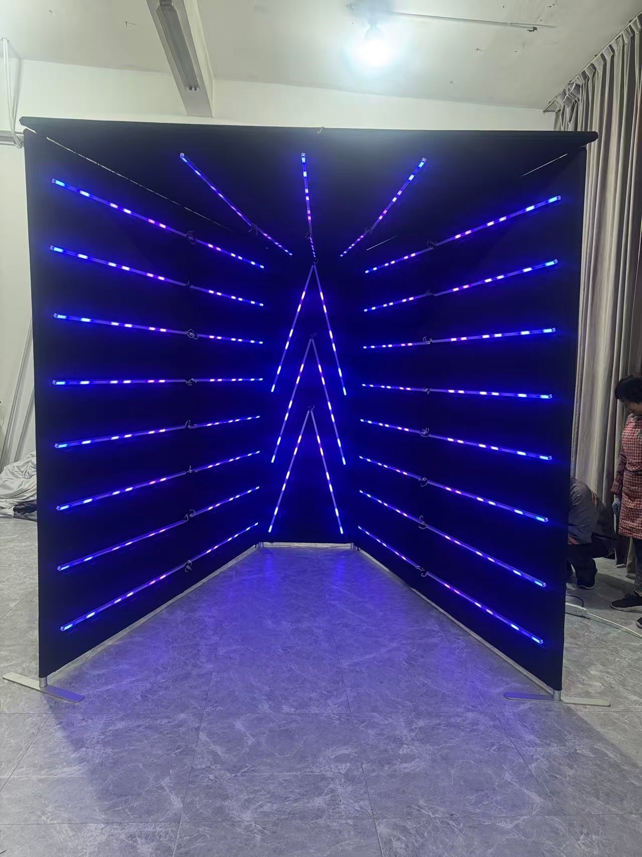 Vogue Tunnel LED Photobooth Backdrop Enclosure