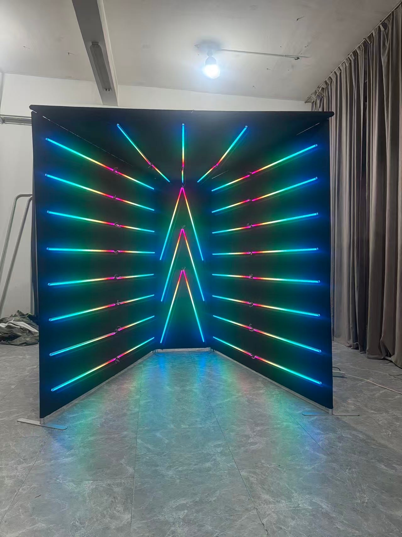 Vogue Tunnel LED Photobooth Backdrop Enclosure