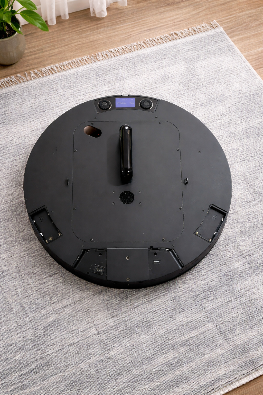 The back of a Roamer IPad Photobooth LED Ring Light