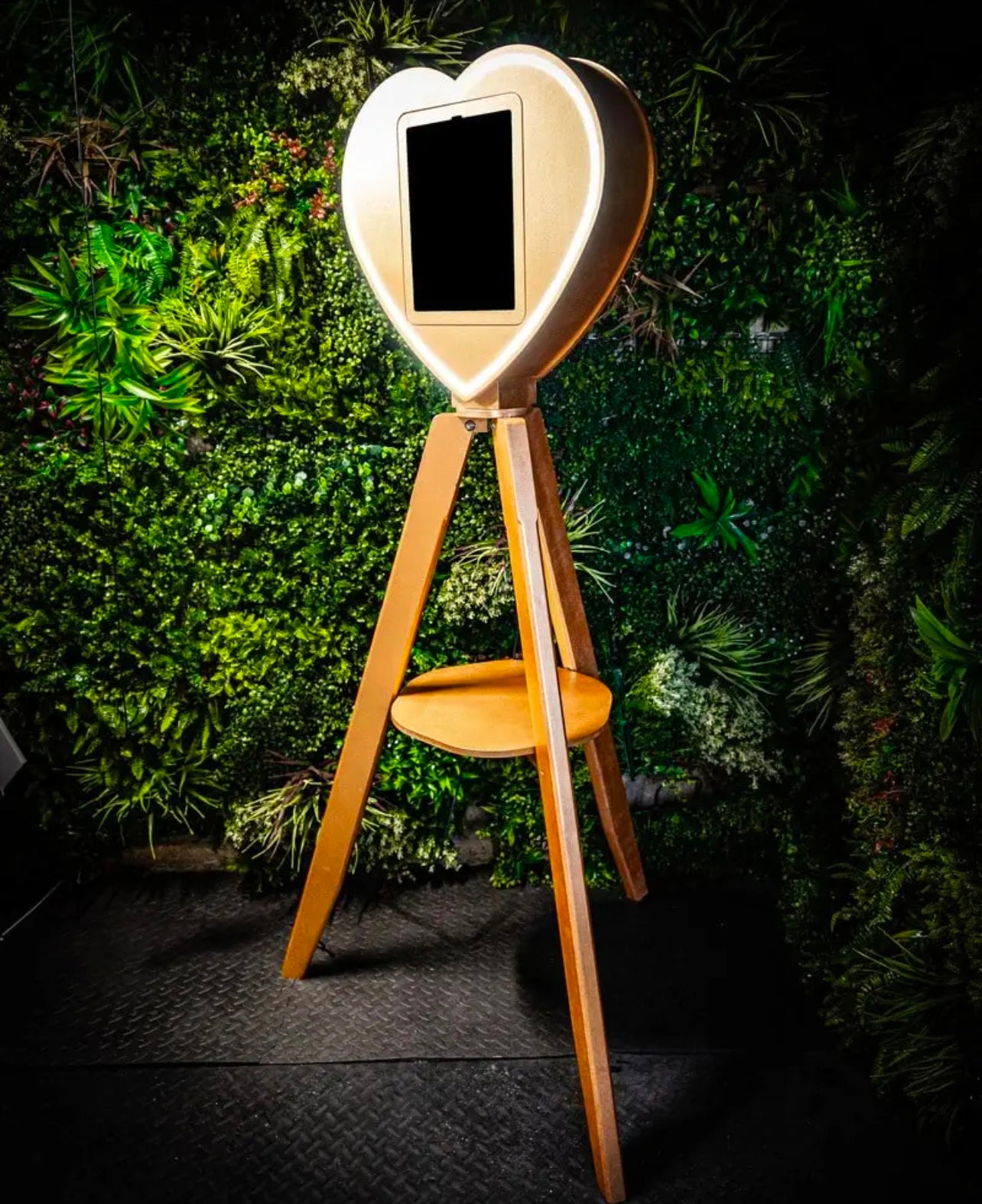 Vintage Heart IPad Selfie Pod Photobooth