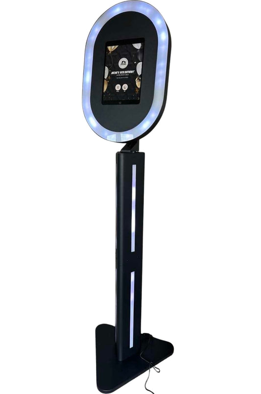 Oval IPad Selfie Pod Photobooth