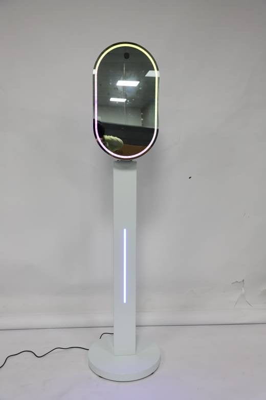 Oval Glass Selfie Pod Photobooth