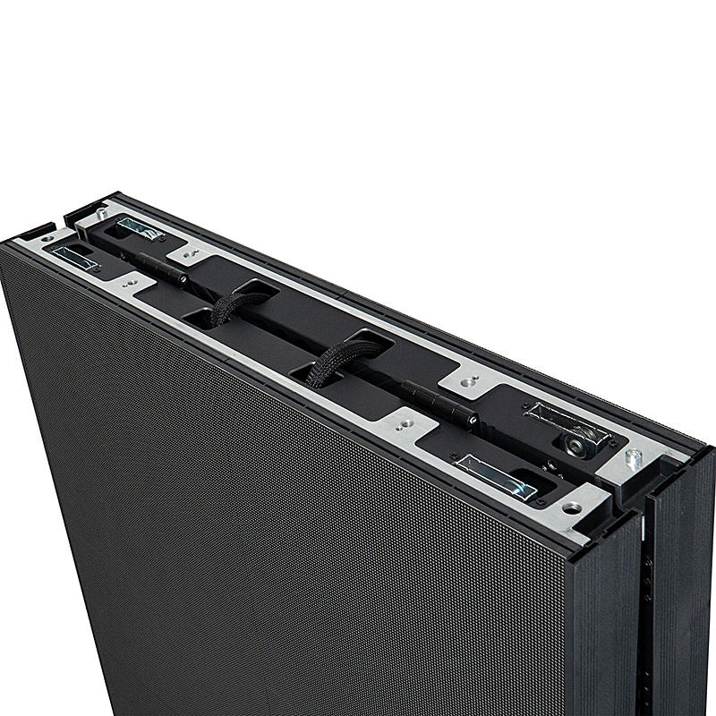 1 foldable display screen folded.